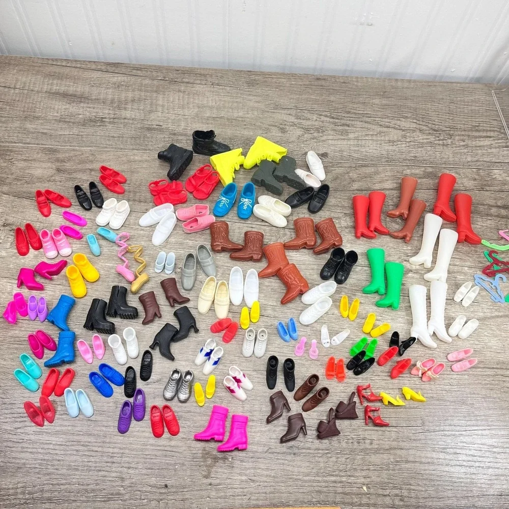 Vintage Barbie Shoes, Boots, heels, Ken, Skipper, Francie‎ in storage boxes